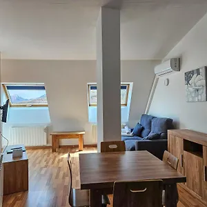 https://apartamentos-la-solana-3000-5-estrellas.andorra-la-vella-hotels.net